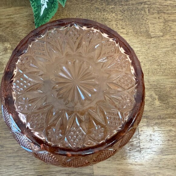 Vintage Pink Depression Glass Fruit Bowl Diamond Cut Starburst Pattern Elegant S - Picture 6 of 6